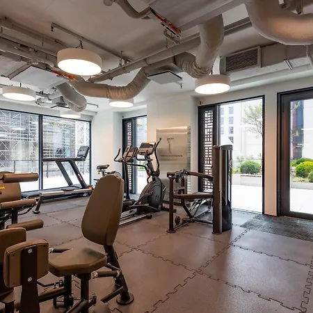 Towarowa Tower Apartment, Free Parking * وارسو