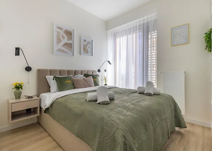 Towarowa Tower Apartment, Free Parking Apartment *