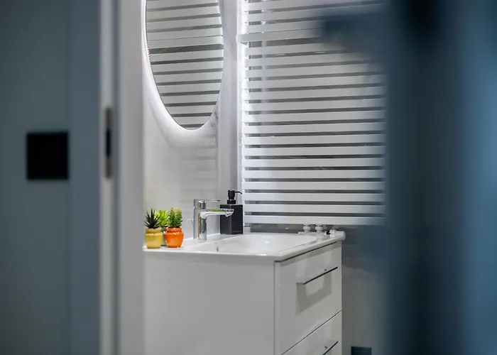 Towarowa Tower Apartment, Free Parking Apartment Warsaw