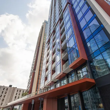 Towarowa Tower Apartment, Free Parking Warsaw